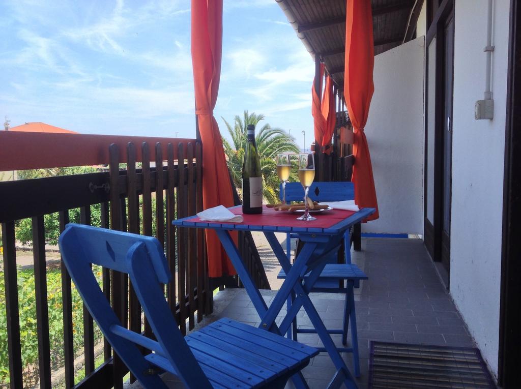 Casa Vacanze Bungalow I Girasoli Вентимилья Номер фото