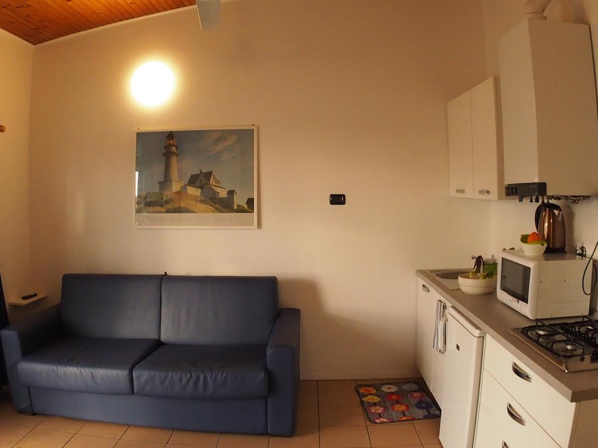 Casa Vacanze Bungalow I Girasoli Вентимилья Экстерьер фото