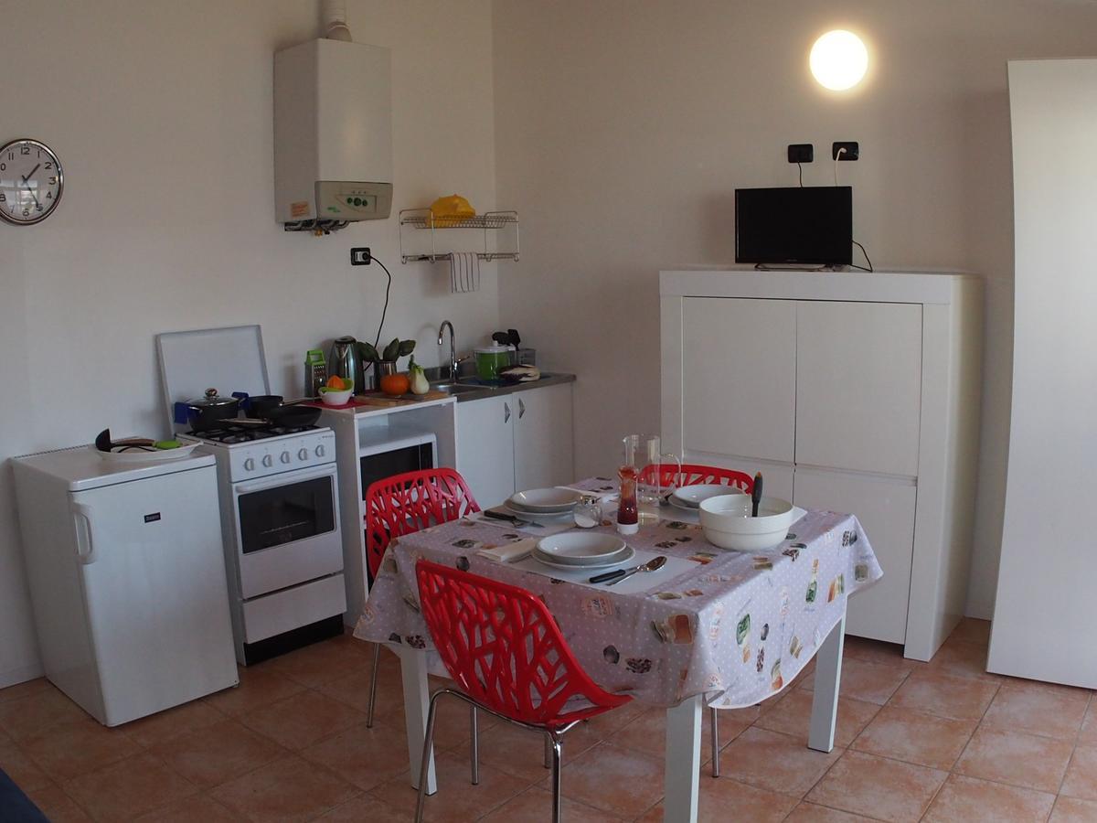 Casa Vacanze Bungalow I Girasoli Вентимилья Экстерьер фото