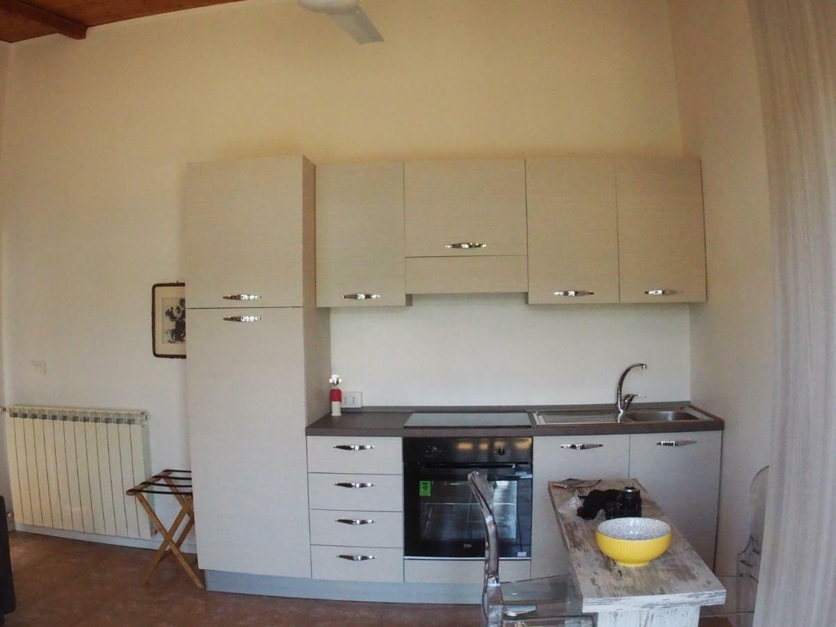 Casa Vacanze Bungalow I Girasoli Вентимилья Экстерьер фото
