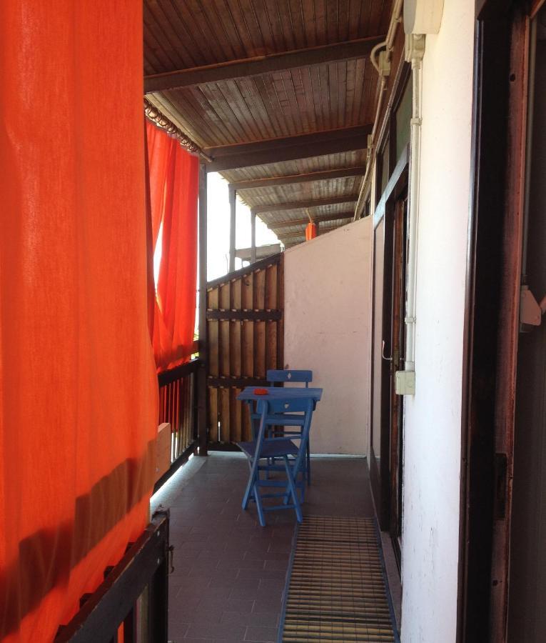 Casa Vacanze Bungalow I Girasoli Вентимилья Номер фото
